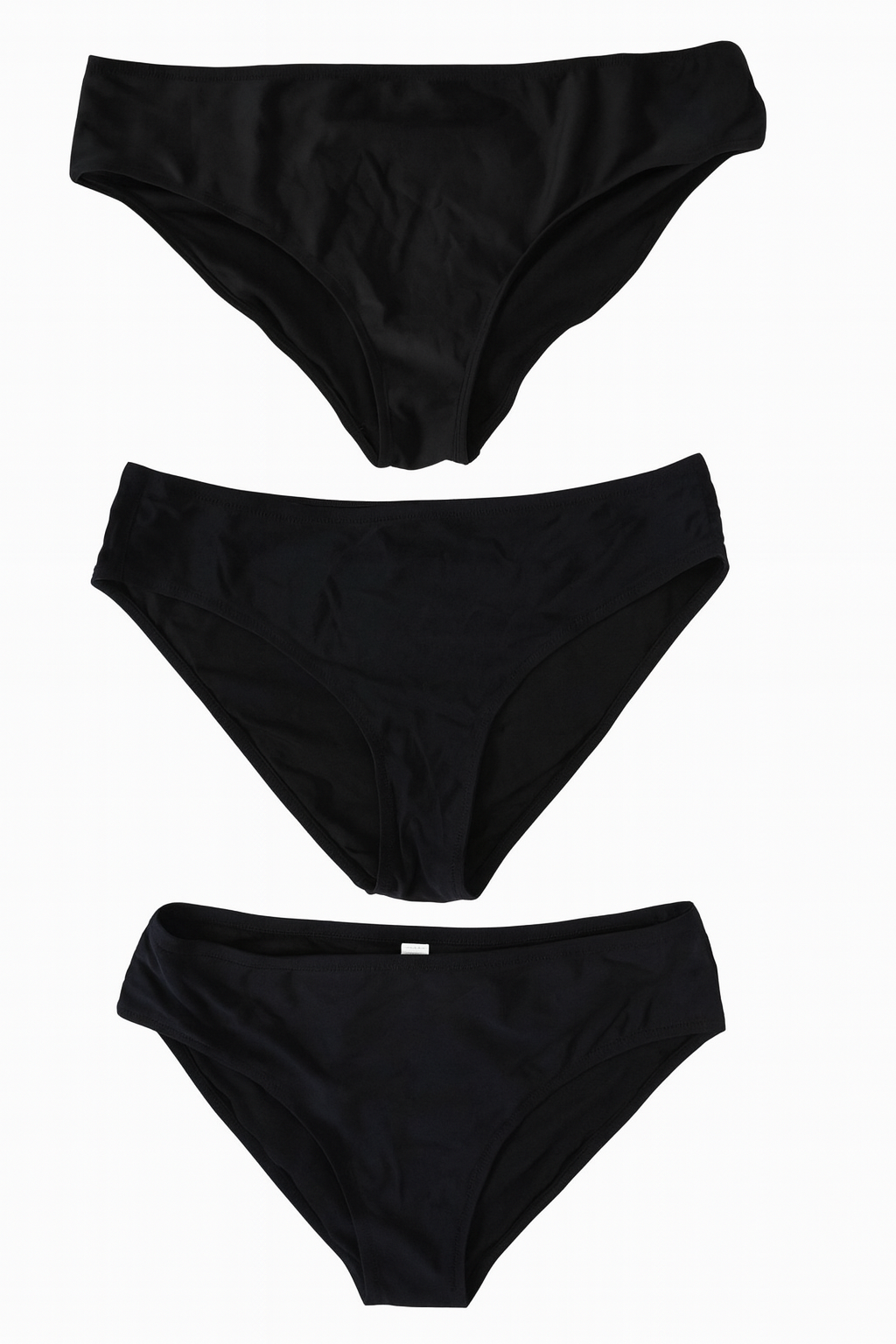 Eleganti e comodi capi di abbigliamento intimo e mare, perfetti per sentirsi sempre a proprio agio con stile.